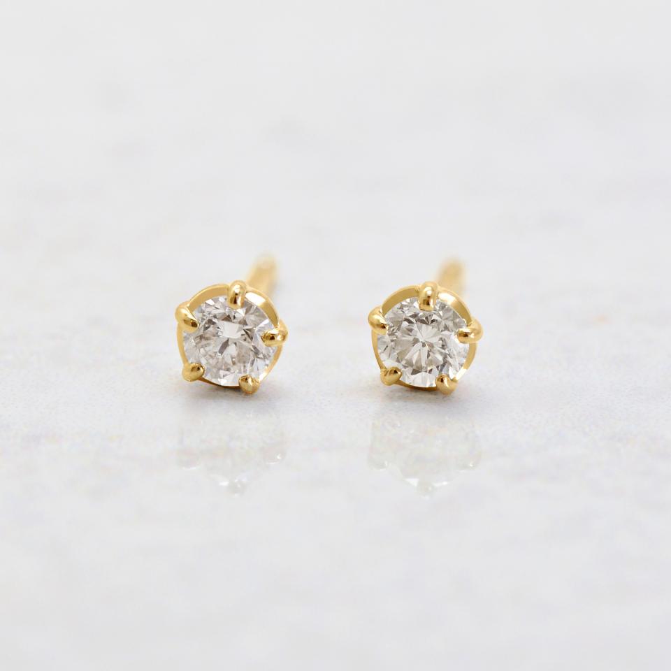 TAKE-UP ONLINE SHOP/テイクアップ公式オンラインショップ / [ セカンドピアス] K18ペアシェイプカットダイヤモンドピアス0.  2ct