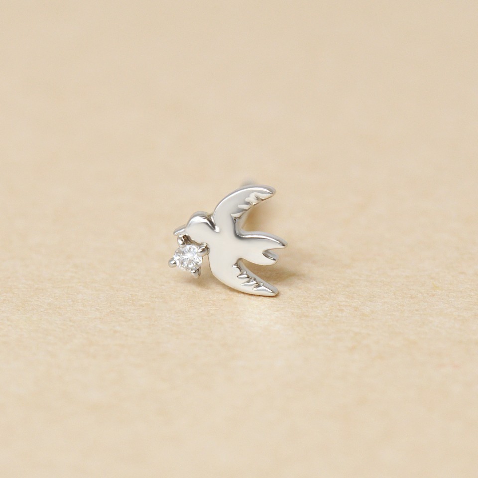 【 Solo Pierce】[ セカンドピアス] Ptダイヤモンド ツバメハーフピアス