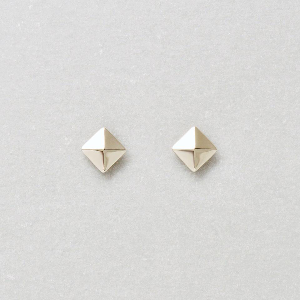 [ セカンドピアス]Pt スタッズピアス( 4mm)