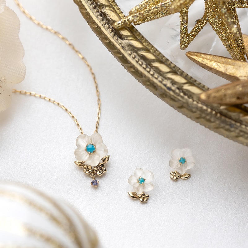 12月誕生花ジュエリーcaro fiore